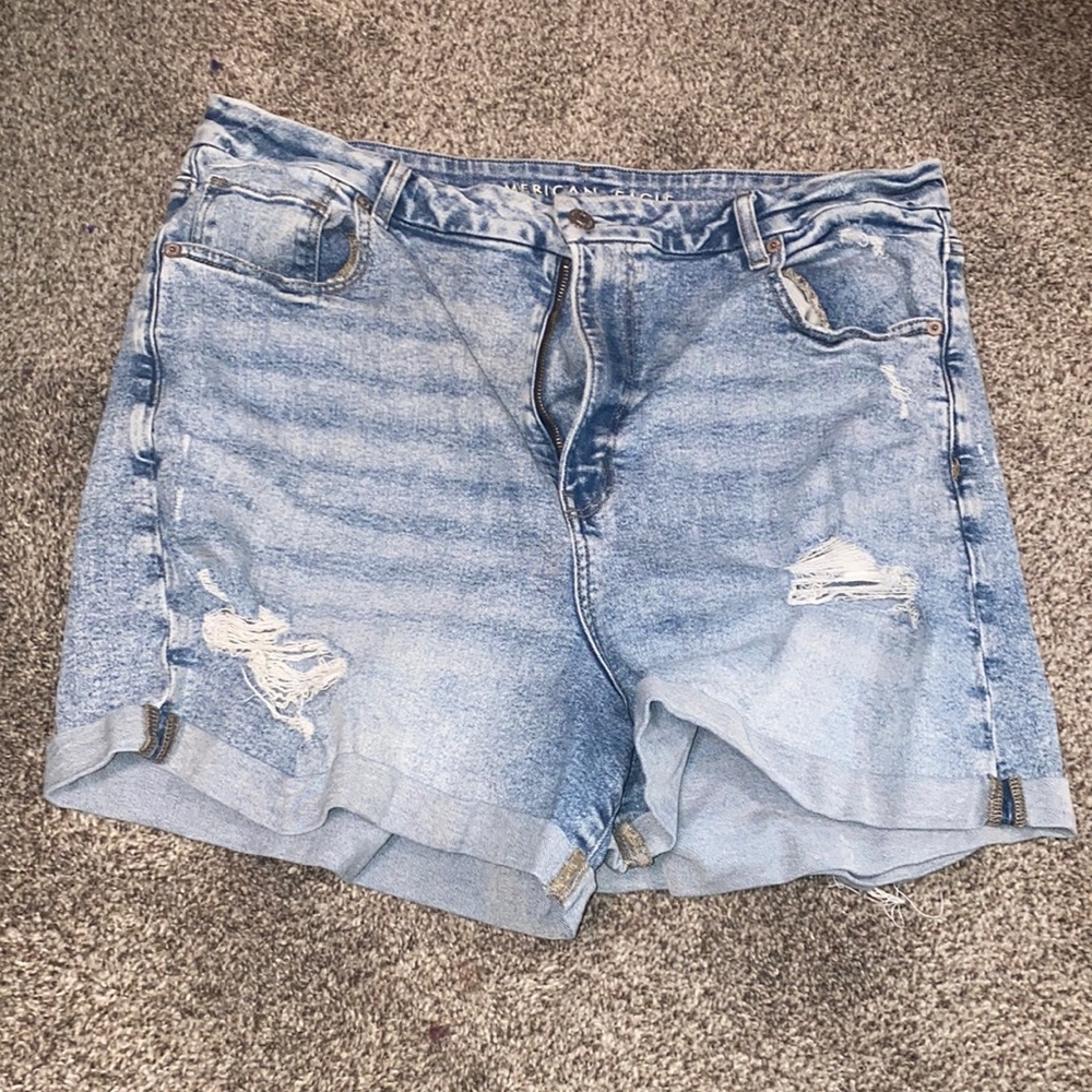 Curvy Mom Short